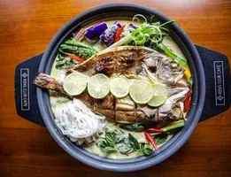 RENS Cafe & Bistro - Thai restaurant in Burnaby – fine dining dishes, interior photos, and ambiance.