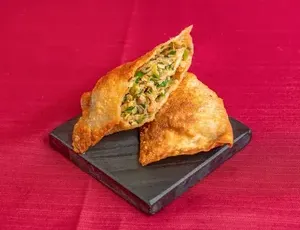 HiFive Chicken Marine Dr - Burger & Fried Chicken restaurant in Vancouver – fine dining dishes, interior photos, and ambiance.
