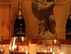 La Terrazza - Italian restaurant in Downtown Vancouver – fine dining dishes, interior photos, and ambiance.