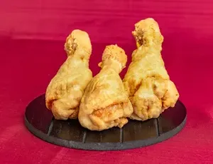 HiFive Chicken Marine Dr - Burger & Fried Chicken restaurant in Vancouver – fine dining dishes, interior photos, and ambiance.