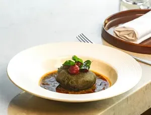 Restaurant Kavita - Asian restaurant in Vancouver – fine dining dishes, interior photos, and ambiance.