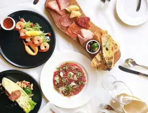 La Terrazza - Italian restaurant in Downtown Vancouver – fine dining dishes, interior photos, and ambiance.