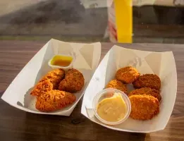 HiFive Chicken Marine Dr - Burger & Fried Chicken restaurant in Vancouver – fine dining dishes, interior photos, and ambiance.