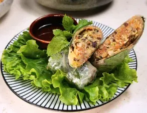 The Hestia Veggie - Vegan restaurant in Downtown Vancouver – fine dining dishes, interior photos, and ambiance.