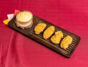 HiFive Chicken Marine Dr - Burger & Fried Chicken restaurant in Vancouver – fine dining dishes, interior photos, and ambiance.