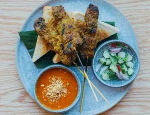 Song (by Kin Kao) - Thai restaurant in Vancouver – fine dining dishes, interior photos, and ambiance.