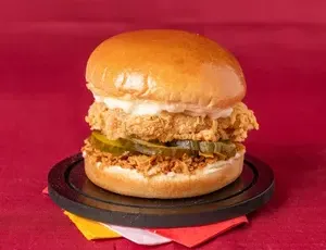 HiFive Chicken Marine Dr - Burger & Fried Chicken restaurant in Vancouver – fine dining dishes, interior photos, and ambiance.