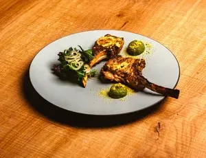 Restaurant Kavita - Asian restaurant in Vancouver – fine dining dishes, interior photos, and ambiance.