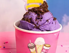 Ricardo's Granville (Bubble Tea, Ice Cream, Coffee) - Dessert restaurant in Downtown Vancouver – fine dining dishes, interior photos, and ambiance.
