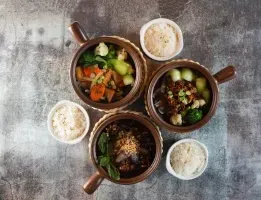 The Hestia Veggie - Vegan restaurant in Downtown Vancouver – fine dining dishes, interior photos, and ambiance.