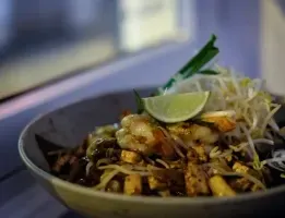 Song (by Kin Kao) - Thai restaurant in Vancouver – fine dining dishes, interior photos, and ambiance.