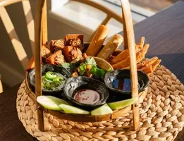 Zab Bite - Thai E-Sarn Cuisine - Thai restaurant in Vancouver – fine dining dishes, interior photos, and ambiance.
