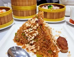 Review photo uploaded by 月儿 at Shun Feng Seafood Restaurant