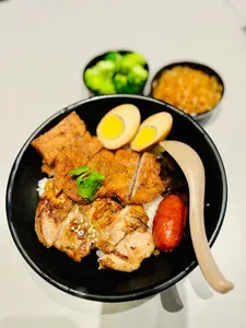 MYST Asian Bistro Vancouver - restaurant in Vancouver – fine dining dishes, interior photos, and ambiance. - Photo 1