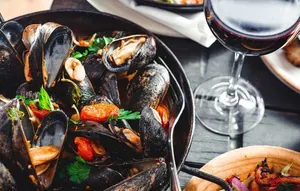 Steveston Seafood House - restaurant in Richmond – fine dining dishes, interior photos, and ambiance. - Photo 1