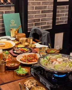 Elysium Korean Bistro and Restaurant - restaurant in Richmond – fine dining dishes, interior photos, and ambiance. - Photo 1