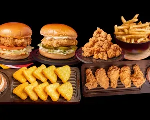 Chick'n Xpress Willowbrook - restaurant in Langley – fine dining dishes, interior photos, and ambiance. - Photo 1