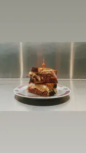 Picture of dish Reuben Sandwich at Aureliana